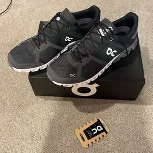 On Cloudflow Black/White/Asphalt Athletic Shoes